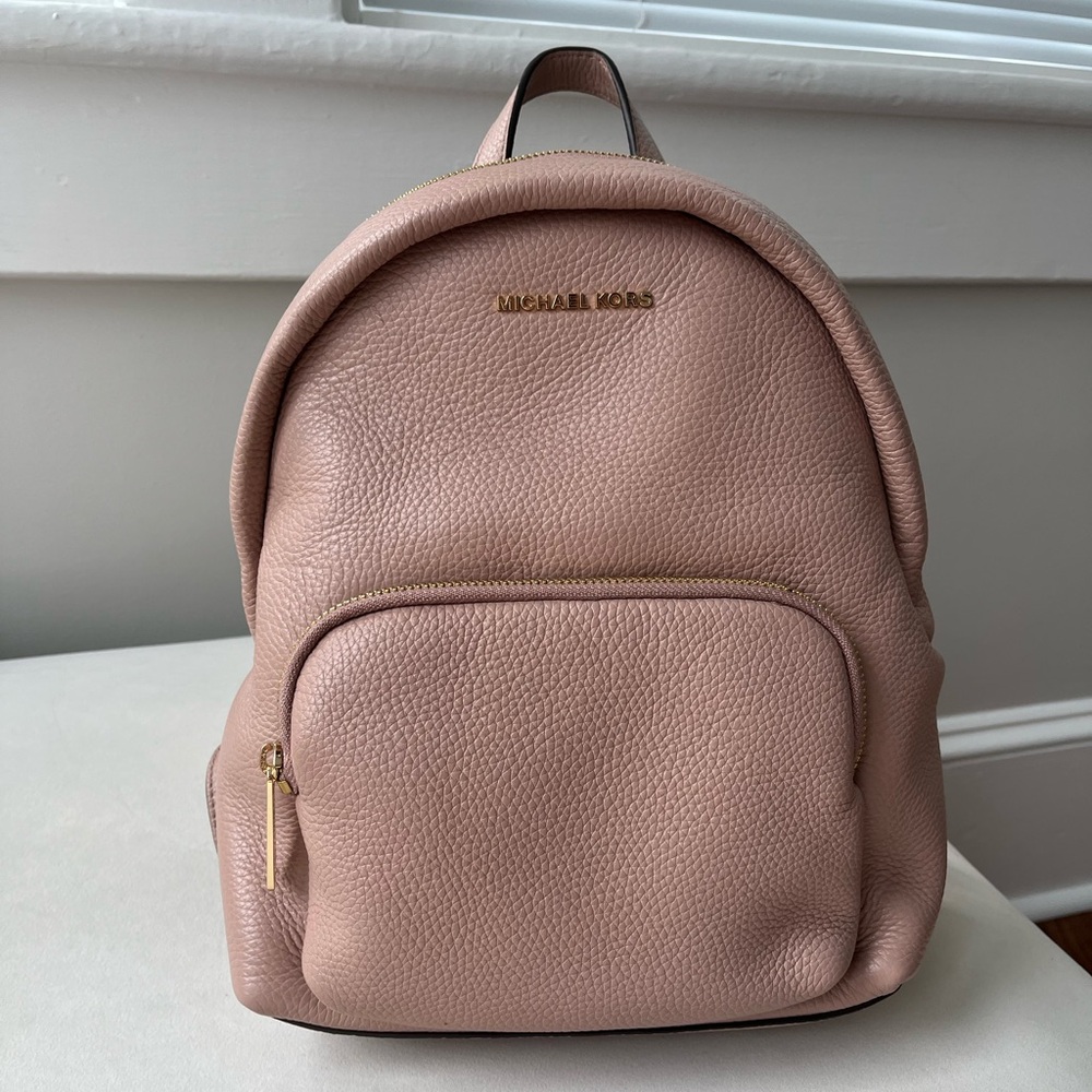 Erin Medium Pebbled Leather Backpack in Powder Blush